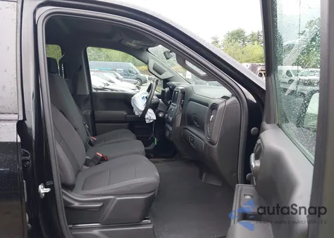 2021 Chevrolet Silverado 1500 4Wd Double Cab Standard Bed Custom z USA, uszkodzony, nr VIN 1GCRYBEF4MZ449904